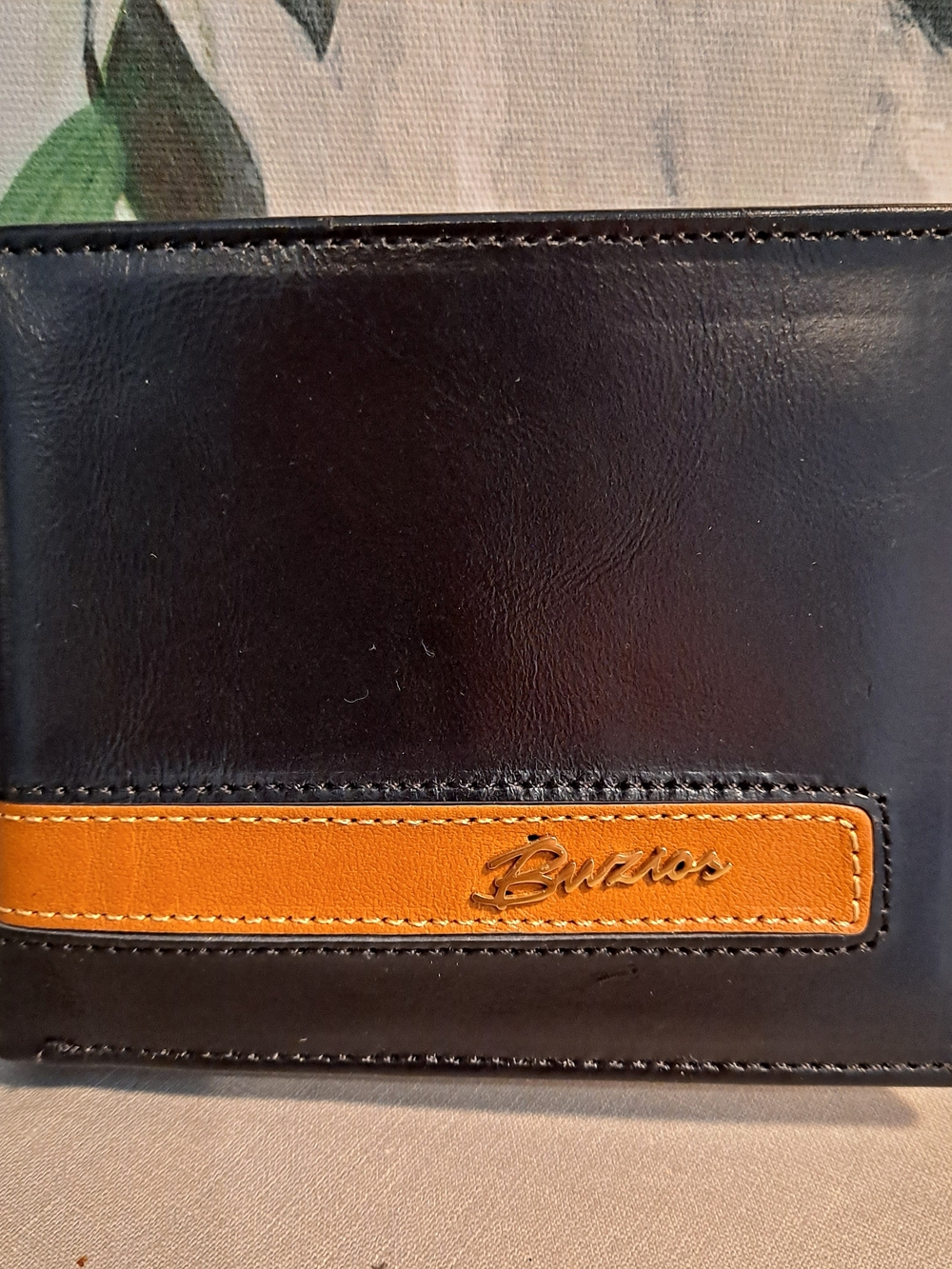 Buzios Brazilian Men's Black Leather Bi-Fold Wallet with Tan Accent